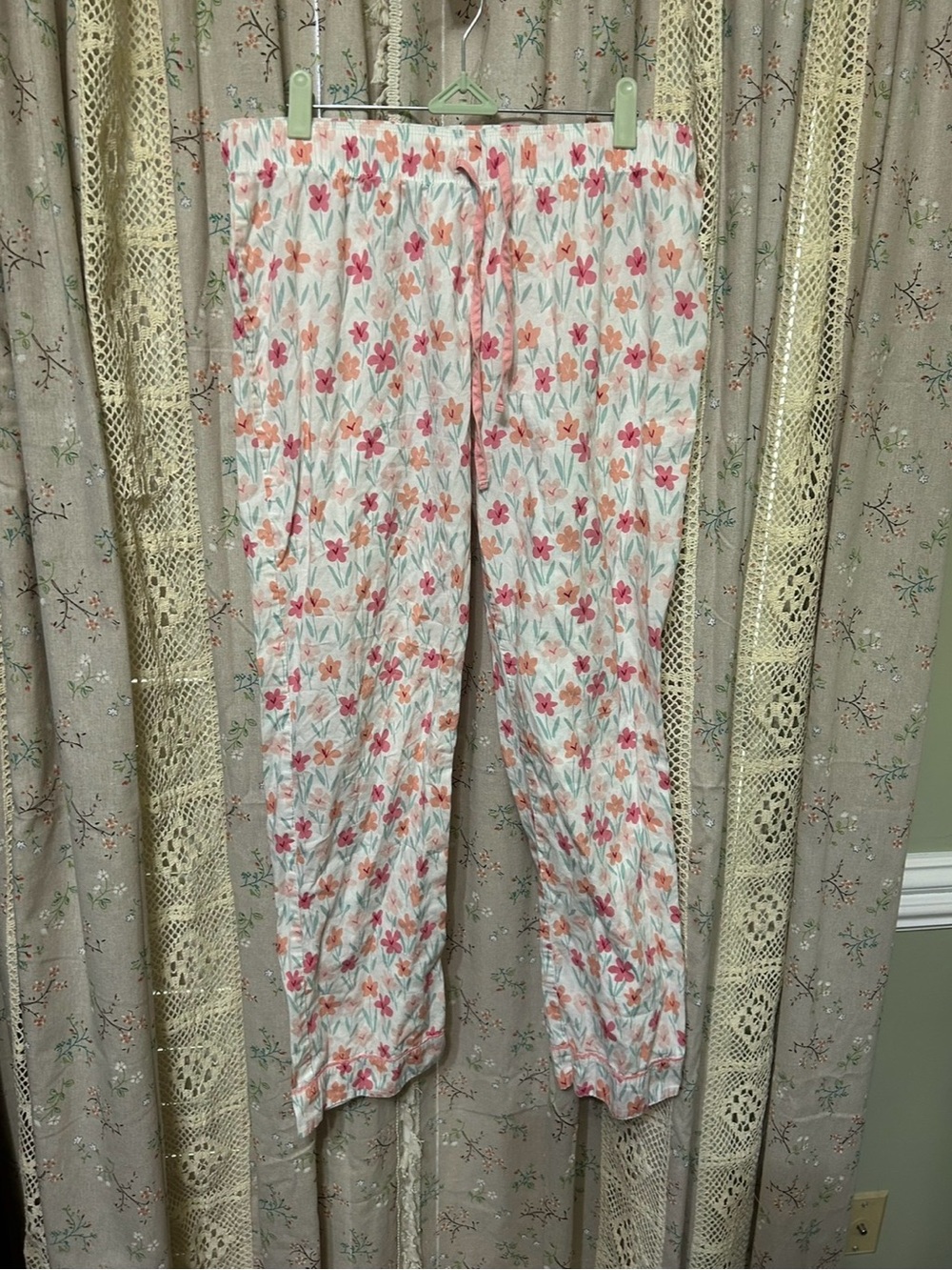 The Company Store Floral Cotton Pajama Pants Size Medium – EUC
